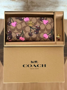 CARTERA-243 COACH/COFFE PLUM RED CHERRY